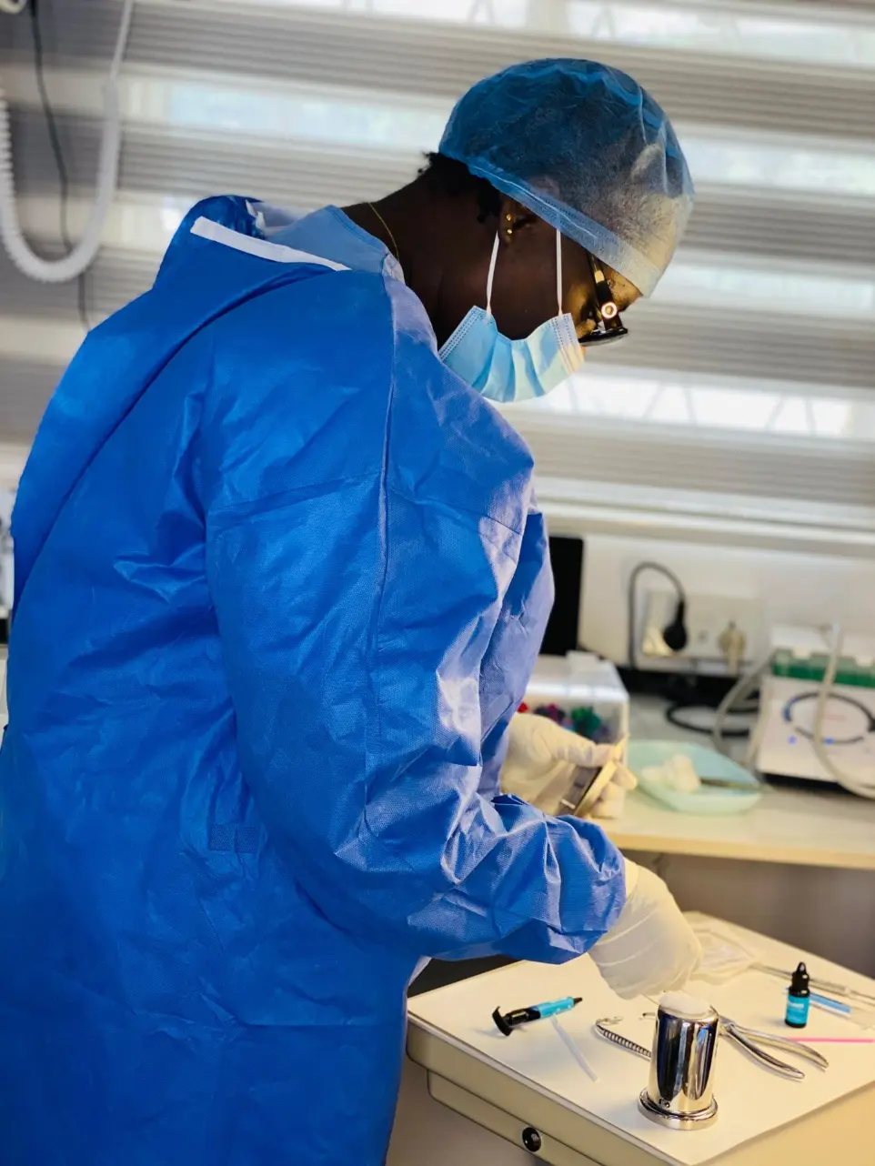 consulter un dentsite au cabinet dentaire du golf cdg en rdc